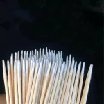 Kosmetische Wattestäbchen mit Baumwollspitze (100 St.)