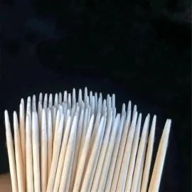 Kosmetische Wattestäbchen mit Baumwollspitze (100 St.)