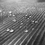 Hornet zuschneidbare Zellulose-Tischauflage (32 cm x 40 m – Schwarz)